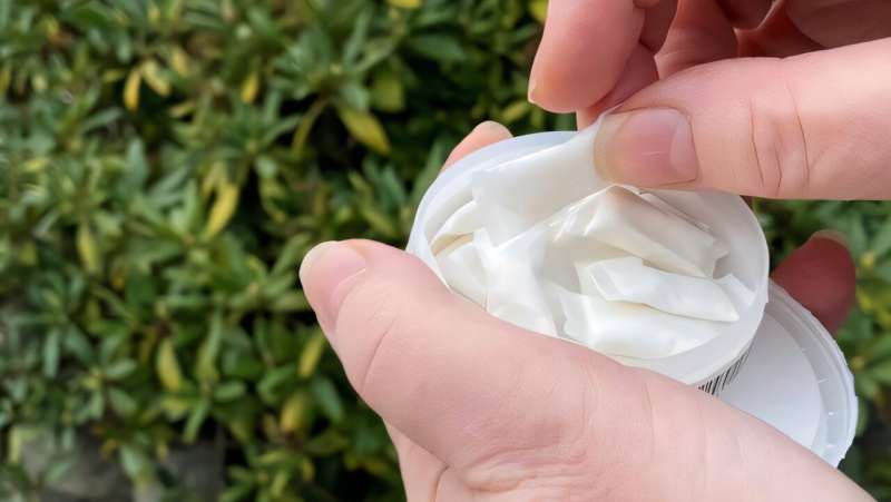 Inflammation grave des gencives après avoir utilisé du snus blanc