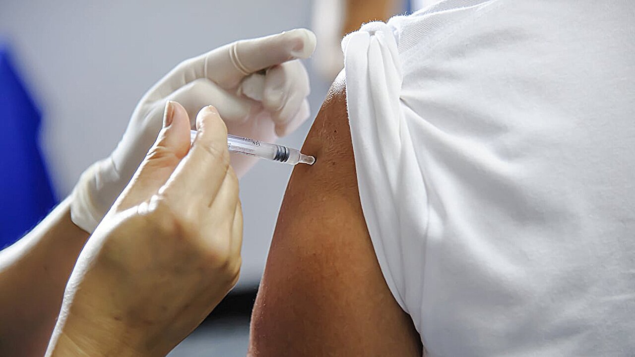 Le panneau de vaccination demande plus de protection contre le RSV, la méningite et le chikungunya