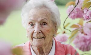 Les centenaires révèlent : C&rsquo;est vraiment crucial pour une longue vie