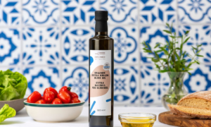 Huile d&rsquo;olive biologique grecque dans un emballage de conservation pour seulement 33,90 euros