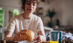 6 erreurs commises au petit-déjeuner peuvent faire grossir