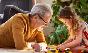 De bonnes relations avec les grands-parents renforcent les capacités des enfants
