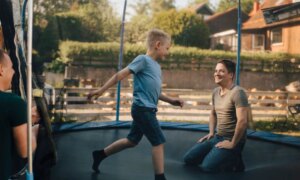 Que les enfants souffrent de maternité de substitution dépend des parents