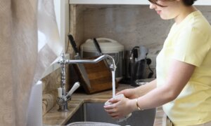 « Je bois l&rsquo;eau du robinet depuis plus de 60 ans »