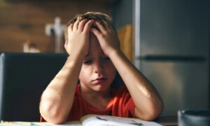 Les enfants apprennent plus facilement sans tests au cours des trois premières semaines