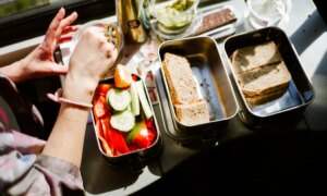 J&rsquo;ai toujours emballé la boîte à lunch de ma fille – c&rsquo;était embarrassant