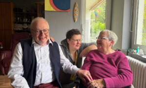 Kurt (71 ans) s&rsquo;occupe de sa femme et est en colère contre Linnemann