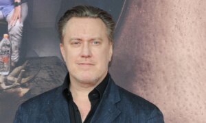 Nicholas Ofczarek souffre de SEP depuis 30 ans : « N’abandonnez pas »